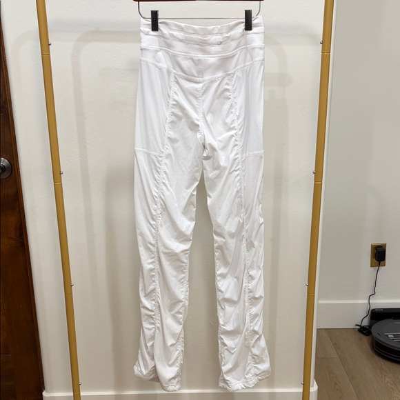 Lululemon Dance Studio Mid-Rise Pant - Regular length - Picture 4 of 10